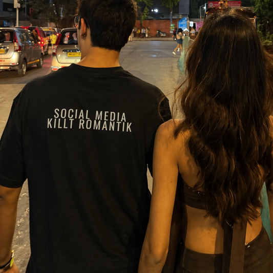 Social Media killt Romantik T-Shirt