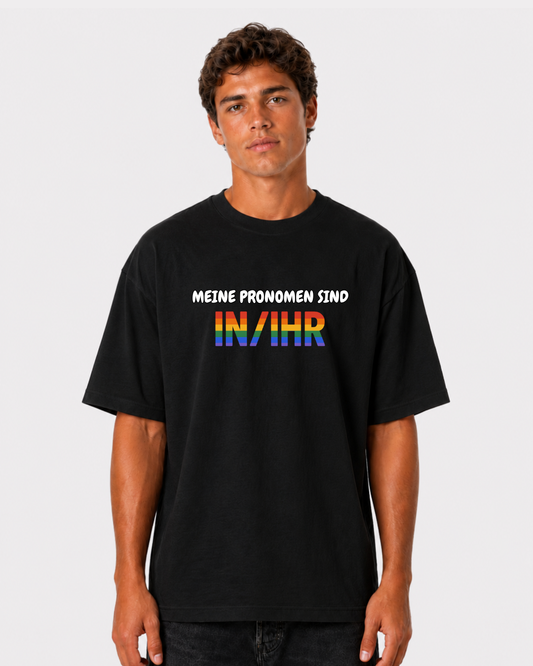 Meine Pronomen sind IN/IHR T-Shirt