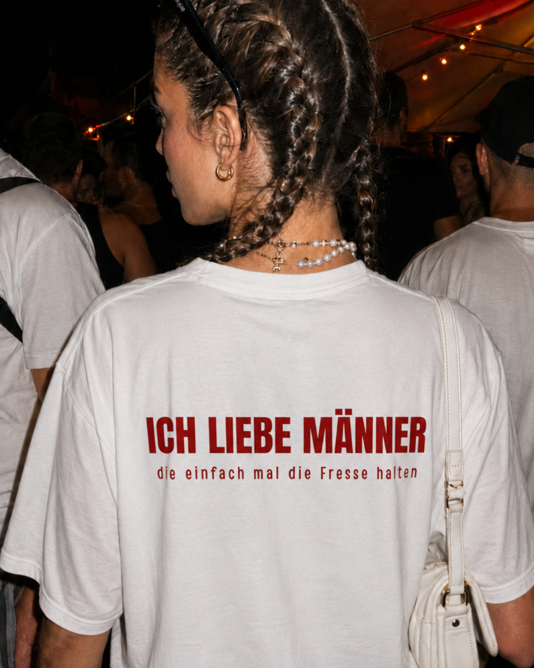 Ich liebe Männer, die einfach mal die Fresse halten Backprint T-Shirt